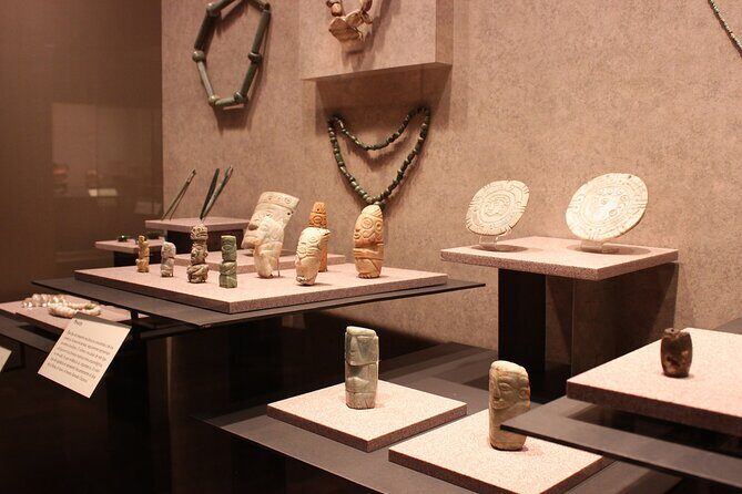 Anthropology Museum Early Access Tour - The Headsets, Group Flow, and How to Stay on Track