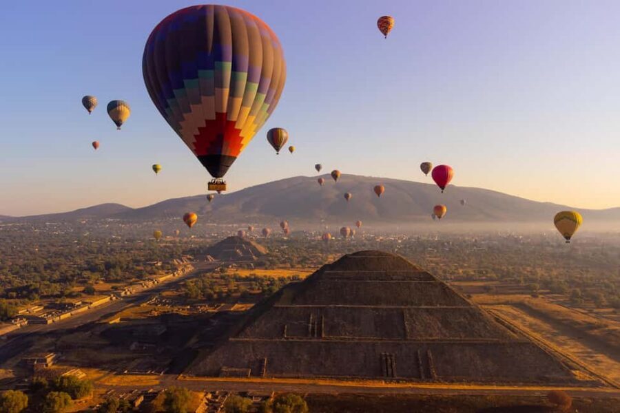 CDMX: Teotihuacan Hot Air Balloon with Breakfast - Sunrise Over Teotihuacan: What the Balloon Feels Like