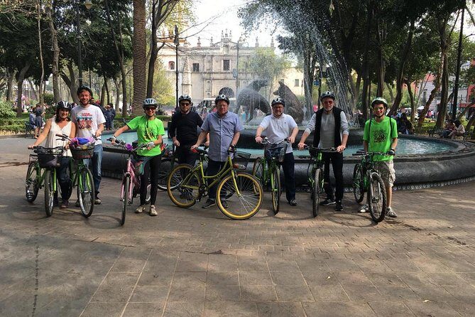 Coyoacán Walking Tour: Access to Frida Kahlo Museum & Tacos - Jardín Centenario: where you reset before the main streets