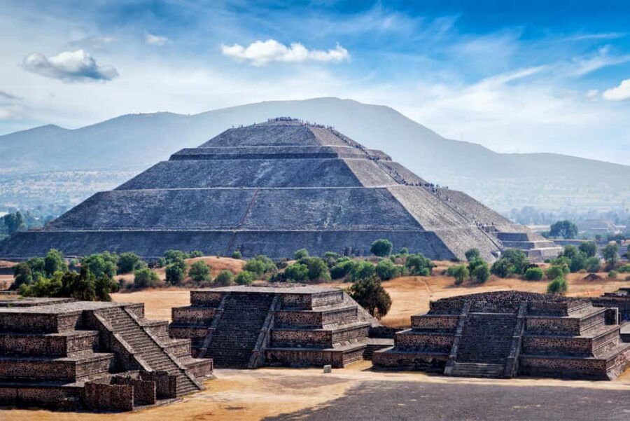 From Mexico City: Expedition to Teotihuacan, Tlatelolco, and Basilica of Guadalupe - Obsidian workshop and tequila tasting: craft, then the pour