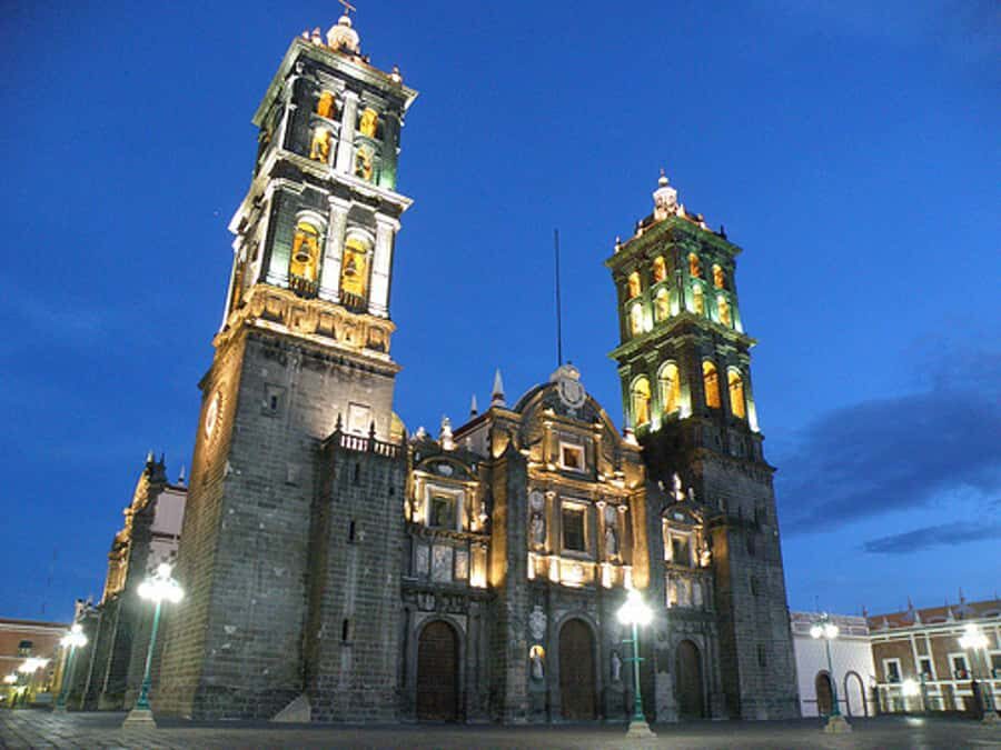 From Mexico City: Puebla, Cholula and Tonantzintla Day Trip - Cholula’s Great Pyramid: The World’s Largest Pyramid by Volume