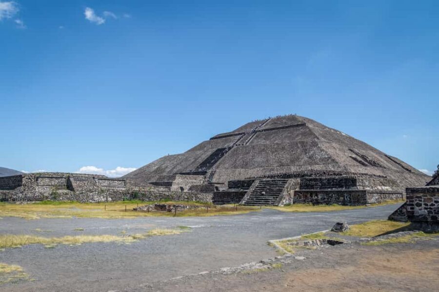 From Mexico City: Tour of Teotihuacan and Basilica of Guadalupe - Tlatelolco and Mexico City context: a useful way to frame the day