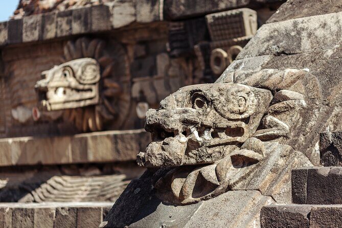 Guided Tour in Pyramids + Transportation + Breakfast in Cueva - Breakfast in La Cueva Teotihuacán: eating underground before you climb