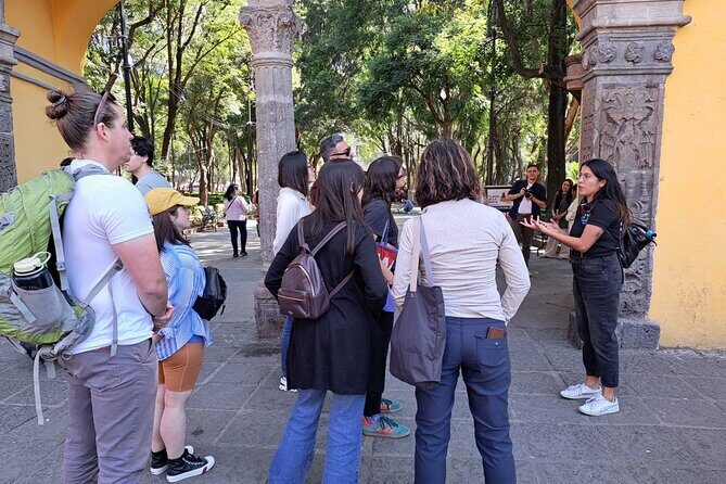 Guided Tour of Coyoacan and Leon Trotsky Museum - Stop 1: Fuente de los Coyotes and the Pre-Hispanic Setup