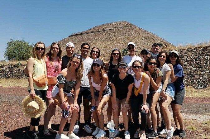 Half Day Tour of Teotihuacan - Getting to Teotihuacan: The Mini-Super Stop and Your Morning Flow