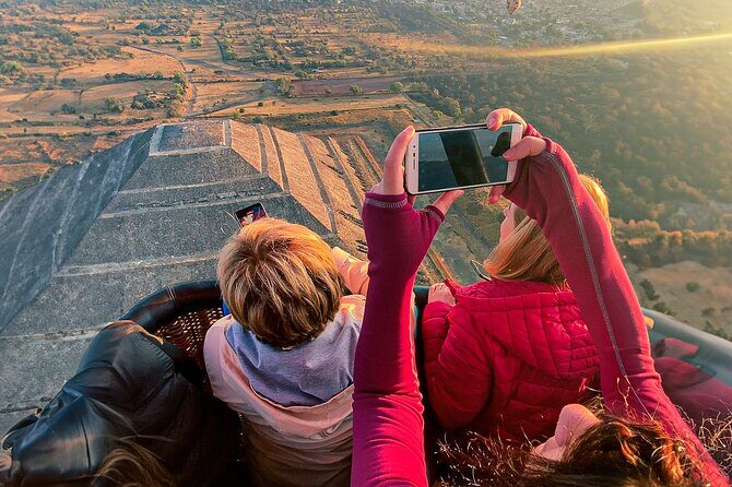 Hot Air Balloon Rides in Teotihuacan with Breakfast - Key highlights if you want the quick pitch