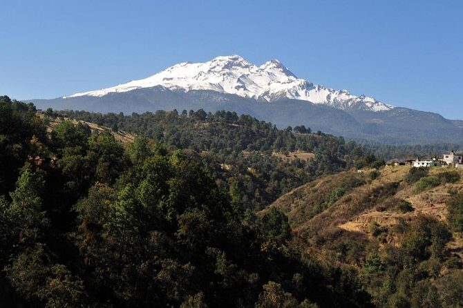 Iztaccihuatl Volcano Climb - Quick reasons this Iztaccihuatl climb feels worth it