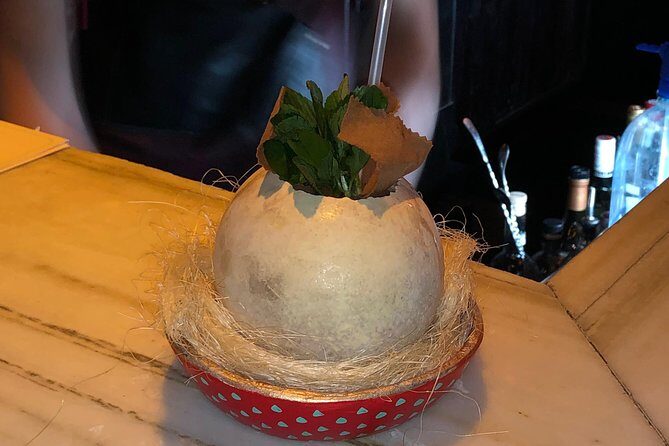 Mexico City Craft Cocktail Bar Crawl - Meeting on Reforma: the 7:30 pm start and what to expect
