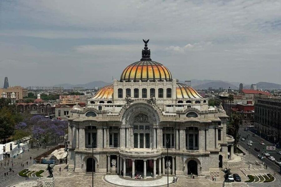 Mexico City: Exclusive Tour of Palacio de Bellas Artes - Your Cultural Ambassador: Bilingual Guide, Museum-Ready Timing