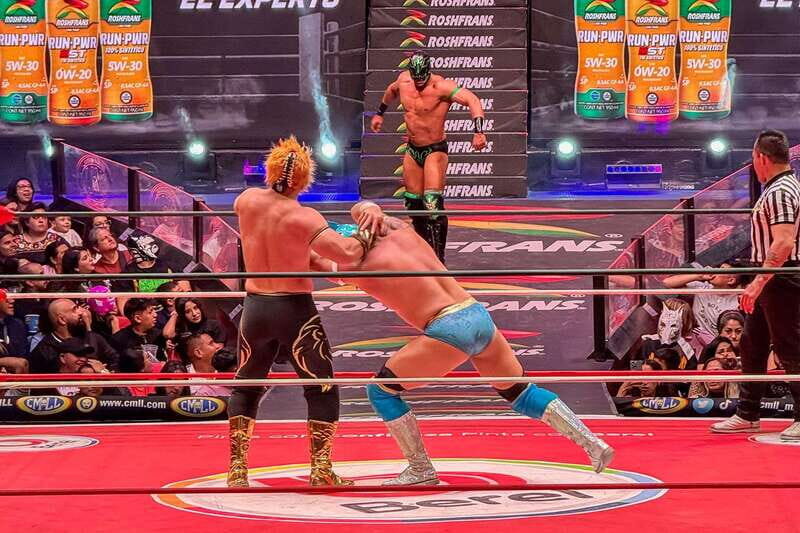 Mexico City: Lucha Libre Show, Walking Tour & Tequila - Arena México vs Arena Coliseo: Same Experience, Different Night