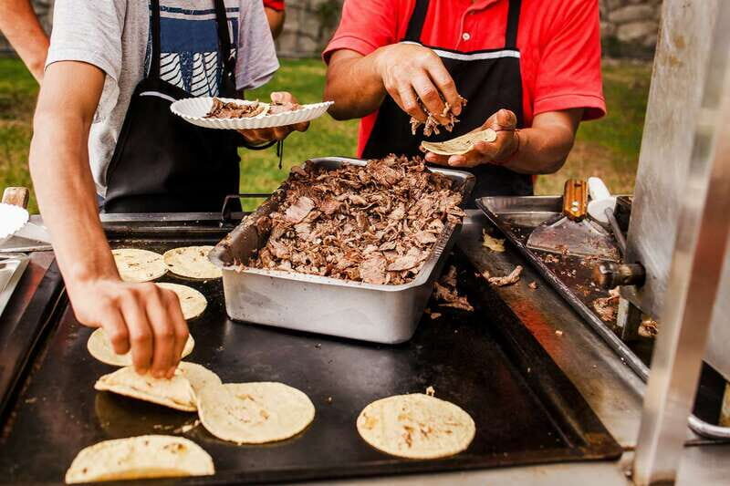 Mexico City: Old Town Food Tour of 7 Tastings & Secret Dish - Mexico City Historic Center food tour: what you’re paying for