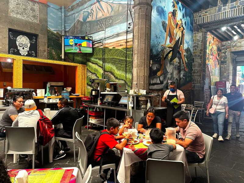 Mexico City: Old Town Food Tour of 7 Tastings & Secret Dish - Drinks and pacing: agua fresca and local beer without the chaos