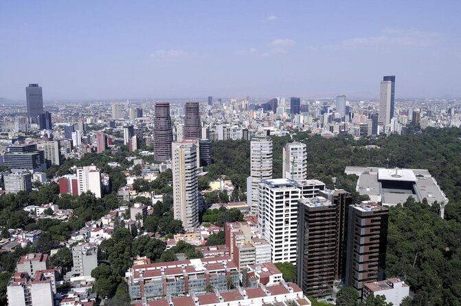 Mexico City Segway Tour: Polanco & Chapultepec Park - Meeting at Av. Homero and getting set up with training