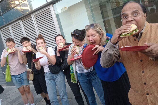 Mexico City Vegan & Vegetarian Street Food Adventure - Meeting at Hilton Mexico City Reforma and Getting Started on Foot