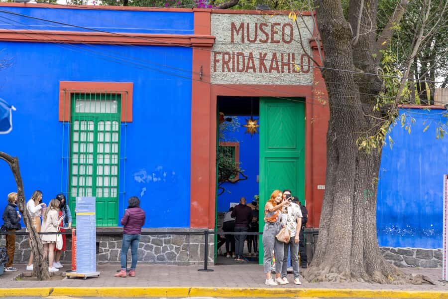 Mexico City: Xochimilco Coyoacan, Frida Kahlo & UNAM Murals - Key things to know before you go