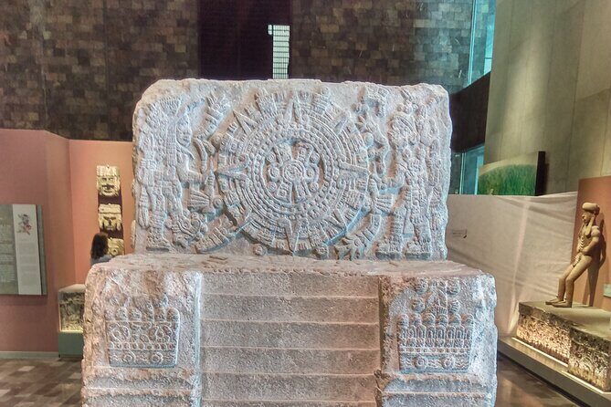 Museum of Anthropology: a look at Mexico's past - Audiobox equipment and small-group listening comfort