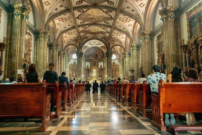 Off the Beaten Track in Mexico City: Private City Tour - Stop 1: Viveros de Coyoacán Park for an instant change of pace