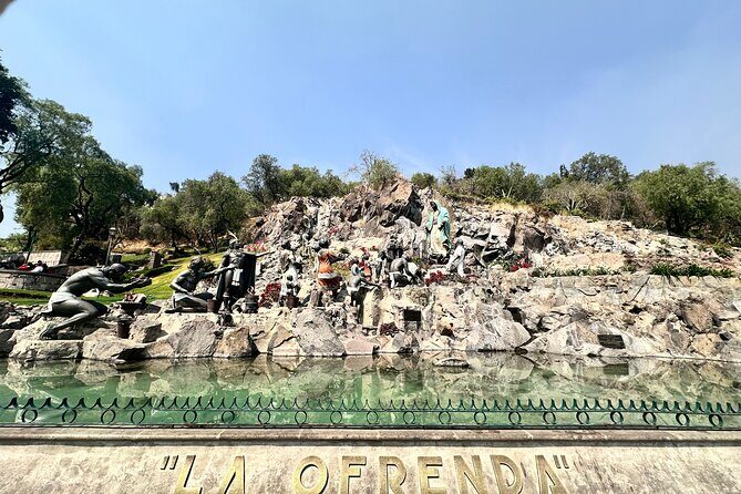 Private tour of the basilica of Guadalupe with Guadalupano museum - The Guadalupano code briefing: the context that makes the sites click