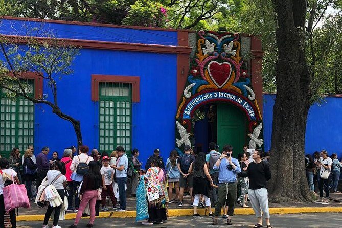 Private Tour: Xochimilco, Coyoacan and Frida Kahlo Museum - UNAM Biblioteca Central and Rivera’s mosaic murals to close the loop
