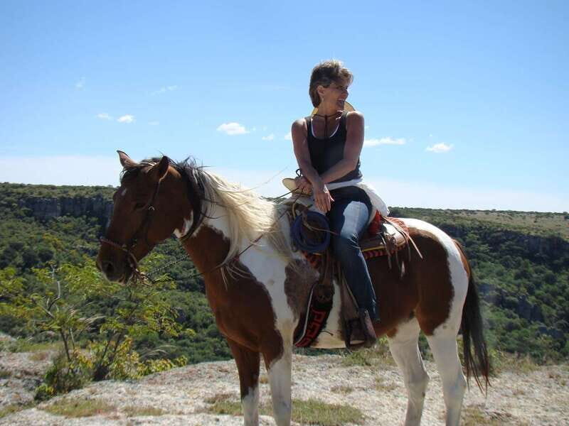 San Miguel Allende: Half-Day Horseback Riding Adventure - Entering the Canyon: Instructions, River Edge Start, and Early Thrills