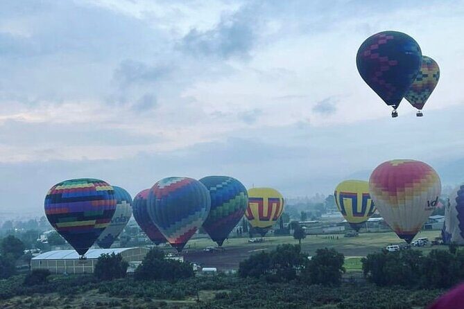 Teotihuacan balloon flight with cave breakfast and CDMX pickup - Balloon Port Coffee-Break: Instructions, inflation photos, and the drone factor