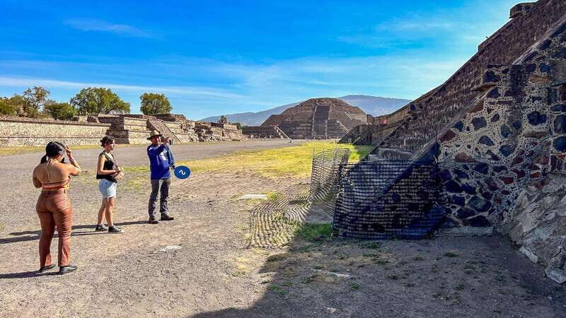 Teotihuacan, Guadalupe, Xochimilco Coyoacan & Frida Kahlo - A fast route through Mexico City’s Aztec, Catholic, and creative worlds