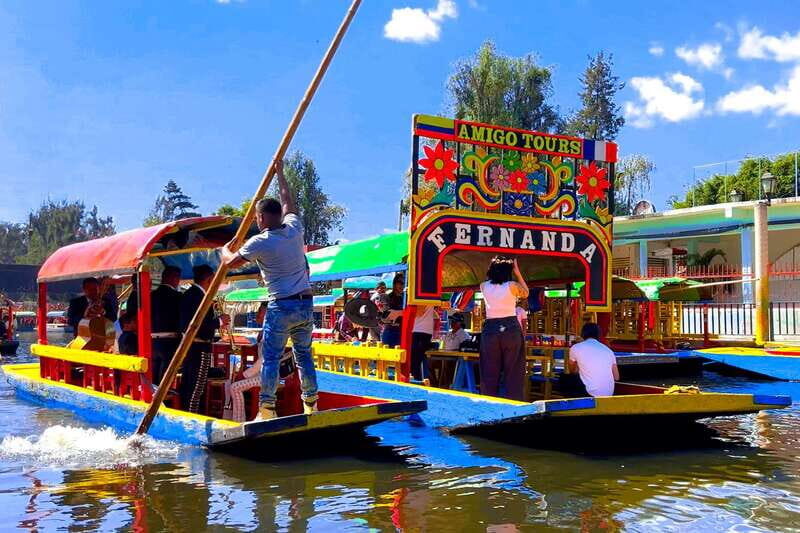 Teotihuacan, Guadalupe, Xochimilco Coyoacan & Frida Kahlo - Guadalupe Shrine: what 20 million pilgrims teaches you