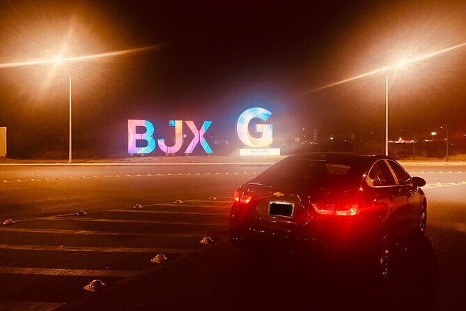 Transfer between San Miguel de Allende and BJX airport - The Airport Pickup Twist: Van First, Private Car Second