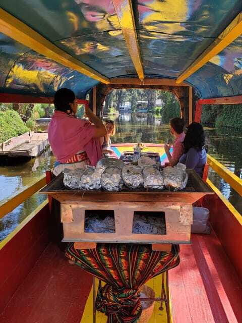 Xochimilco: Market, Food and Nature ¡All included! Tour - Tlapique Cooking Class on the Boat: Hands-On and Very Doable