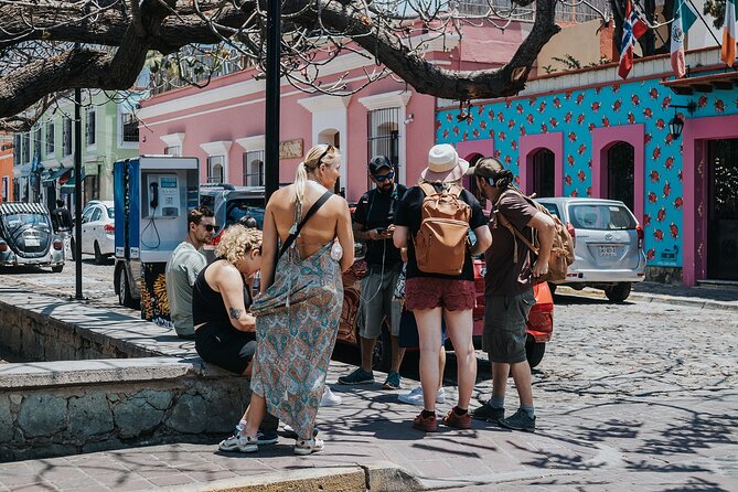 Oaxaca City Walking Tour - Markets, Textile museum & Lunch - Zocalo to the cathedral area: a quick story you can use
