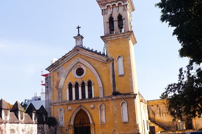 Taxco and Cuernavaca Day Trip - Taxco Time: Zócalo Wandering, Hills, and the Silver Workshop Stop